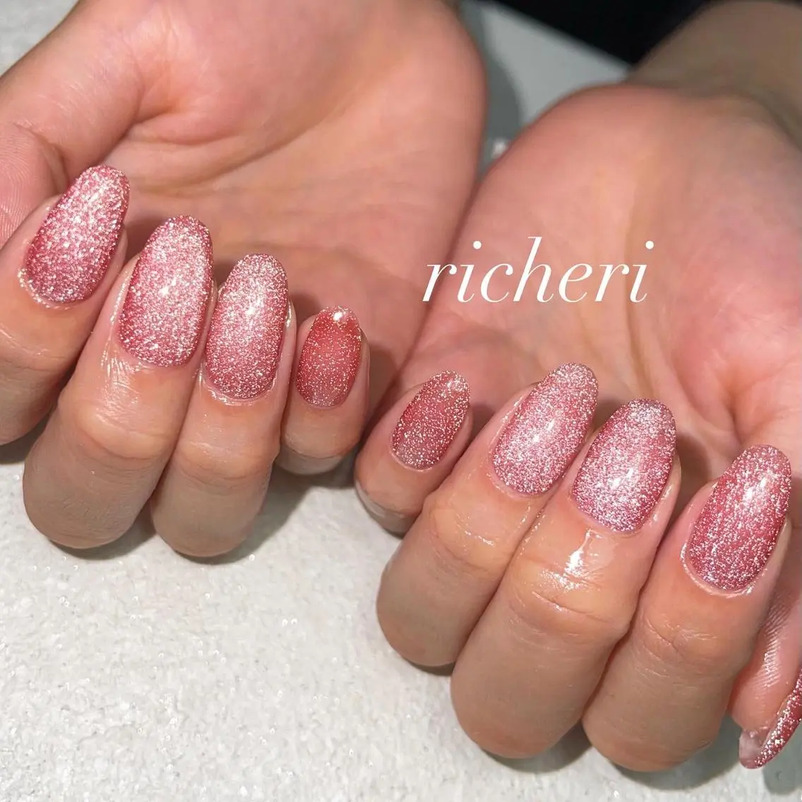 ミディアム ネイル 韓国風ヘア アートネイル フラッシュネイル フレンチネイル ジェルネイル richeri beautyのエステ・リラクイメージ