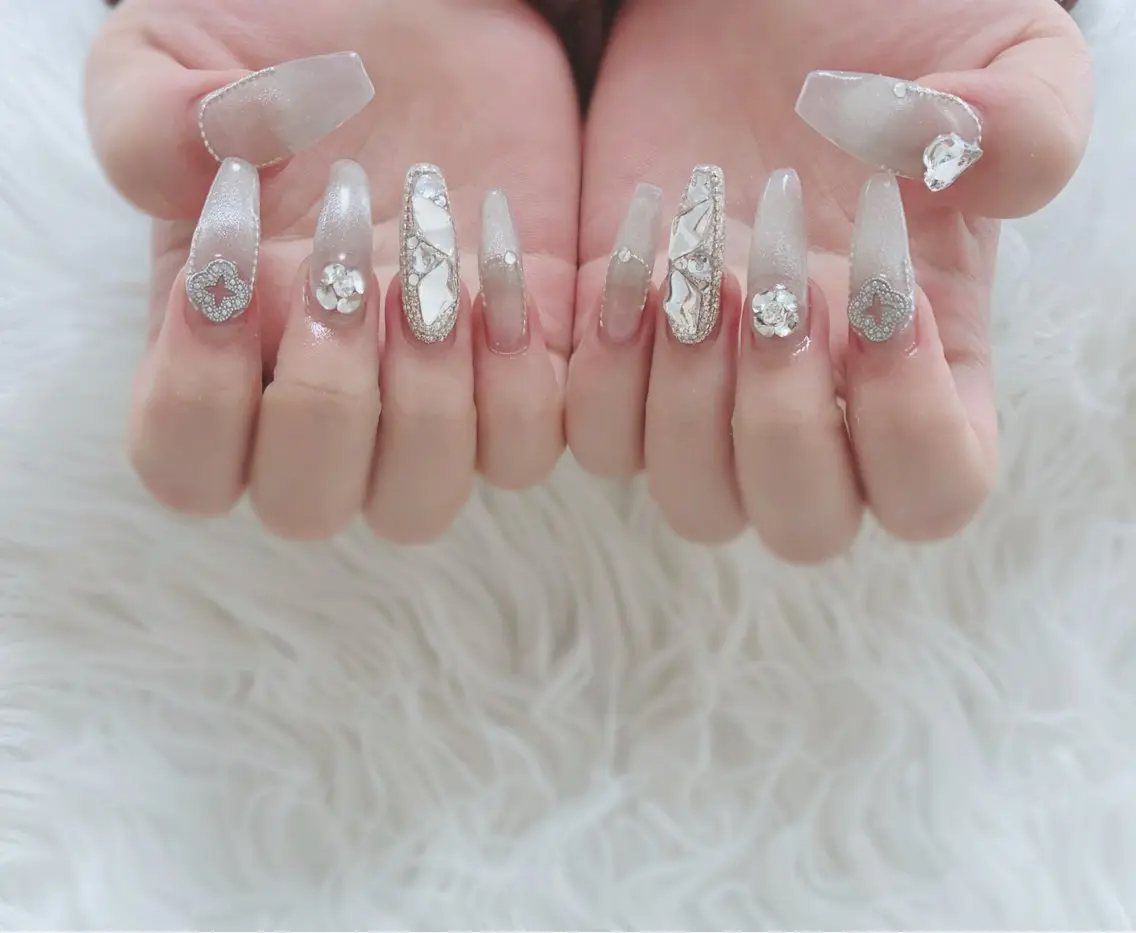 ネイル ESPOIR Ｎのネイルデザイン