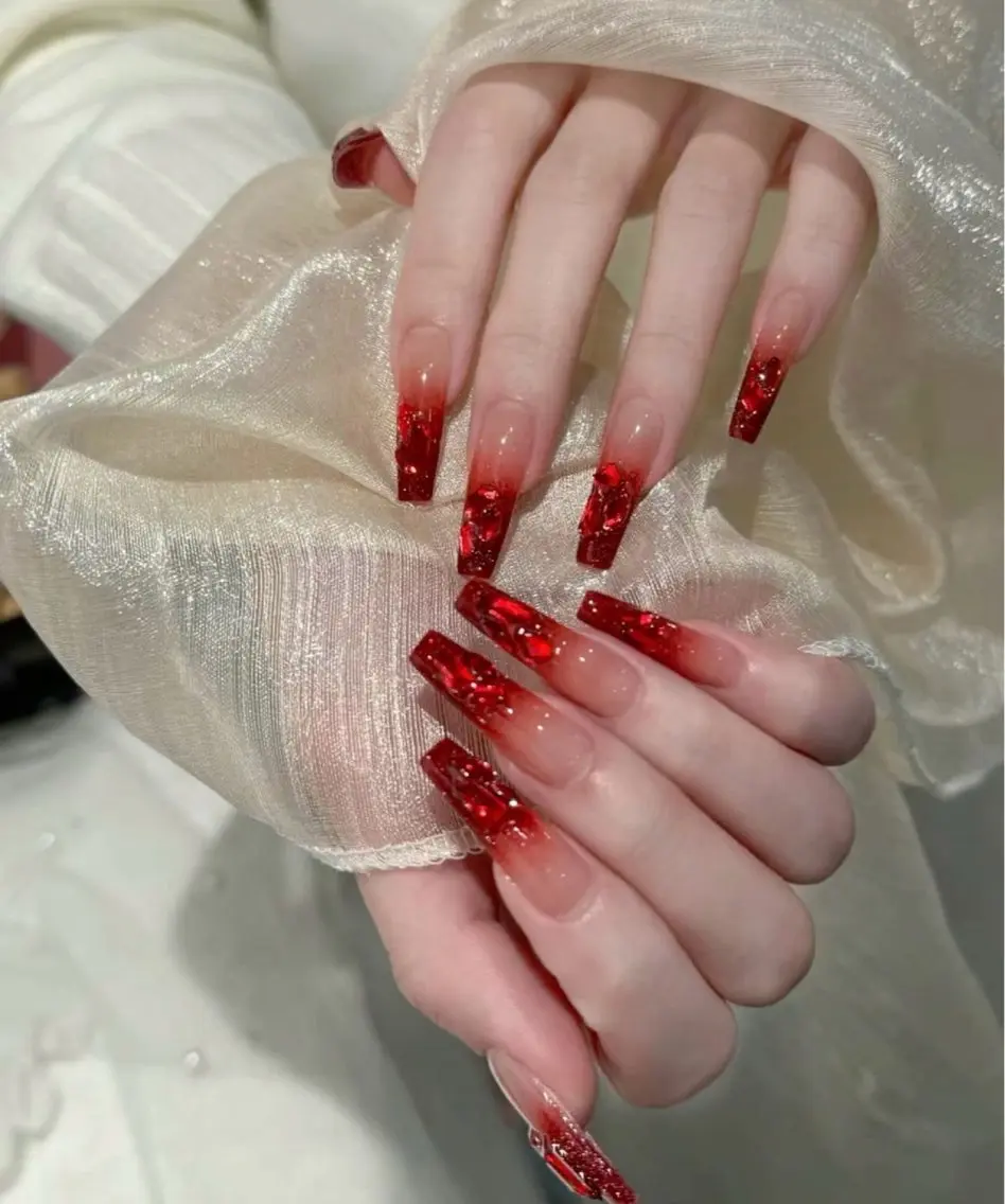 ネイル キラキラネイル 韓国ネイル マグネットネイル 持ち込み ワンホンネイル ハンドネイル ハンドケア Luna nail_Royalのネイルデザイン