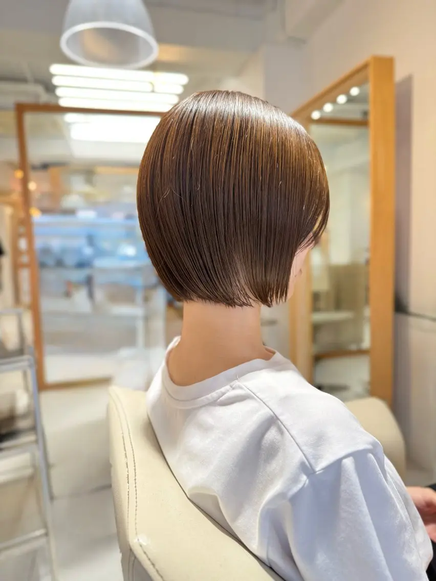 ショート カラー カット ヘアカラー トリートメント 安永 涼のヘアスタイル
