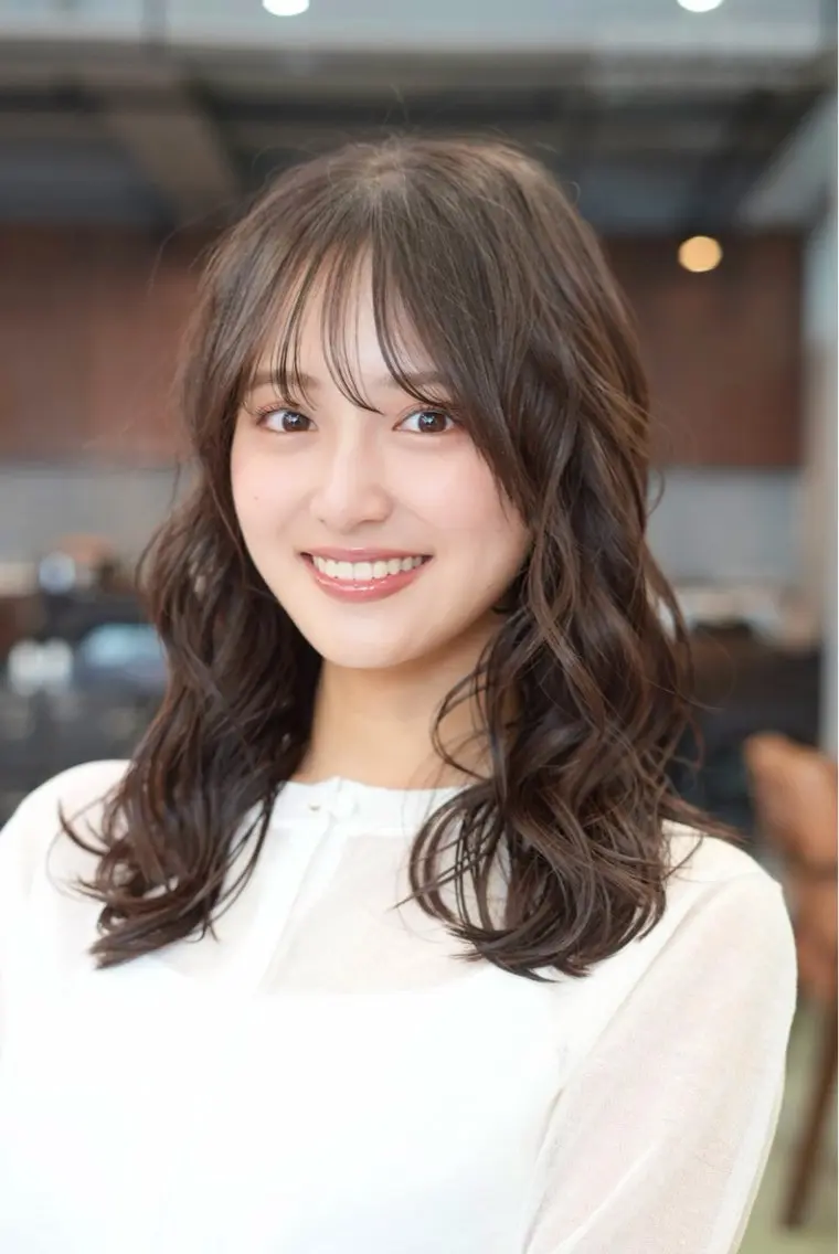 ミディアム パーマ ミディアムパーマ 髪質改善カラー Unami 太田英寿のヘアスタイル