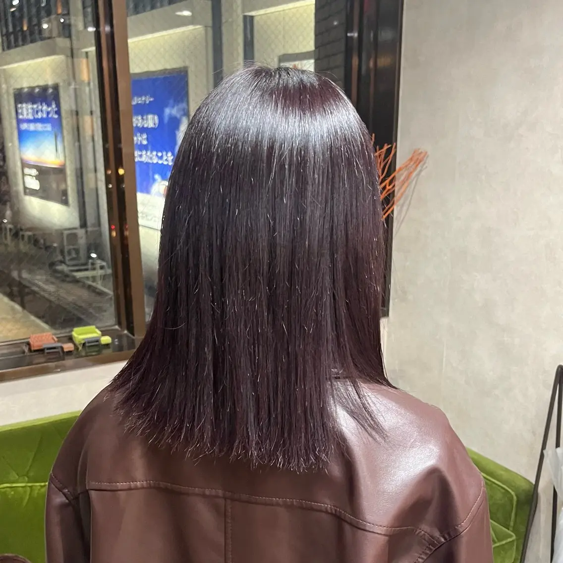 セミロング カラー ブリーチ ヘアカラー ayane ito / HAWNDのヘアスタイル