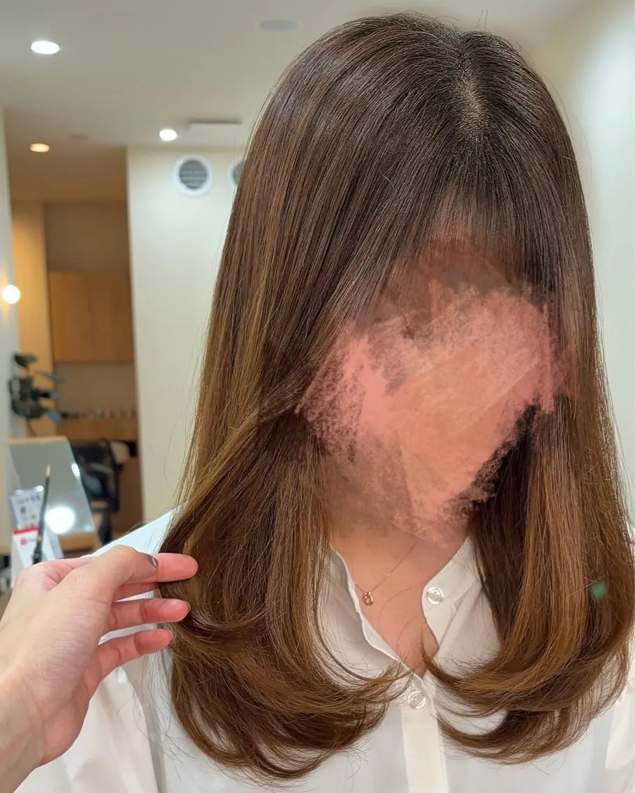 ロング 小山　綾奈 ロングカットのヘアスタイル