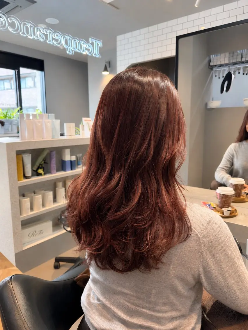 ロング カラー ブリーチ 透明感カラー ブリーチなしカラー レッドカラー 髪質改善 ヘアカラー トリートメント 髪質改善×艶カラー 🌼Haru🌼のヘアスタイル