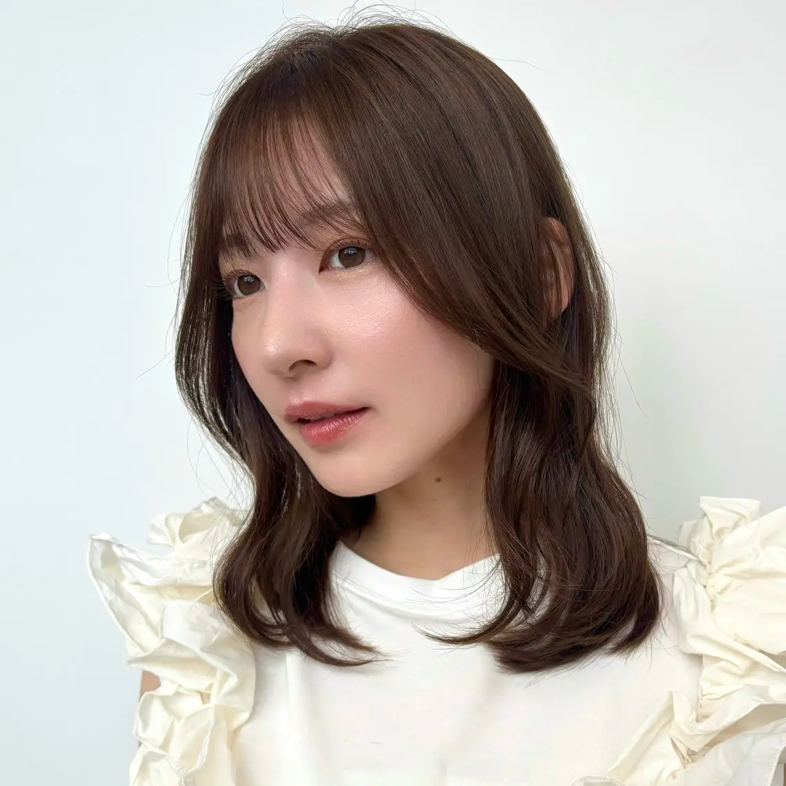 ミディアム カラー ブラウンカラー チョコレートブラウン 透明感カラー 顔まわりレイヤー レイヤーカット カット ヘアカラー トリートメント 顔まわり🥨レイヤー /透明感/水口舞奈のヘアスタイル
