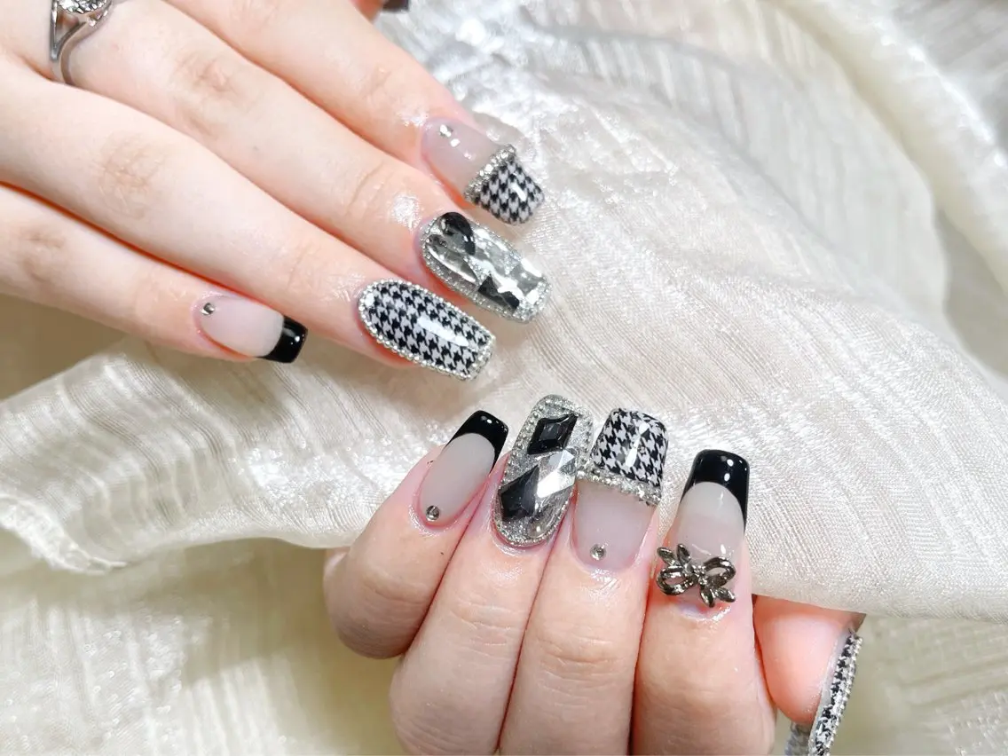 ネイル ハンドネイル 🎀ネイルサロン エクラYUI🎀のネイルデザイン