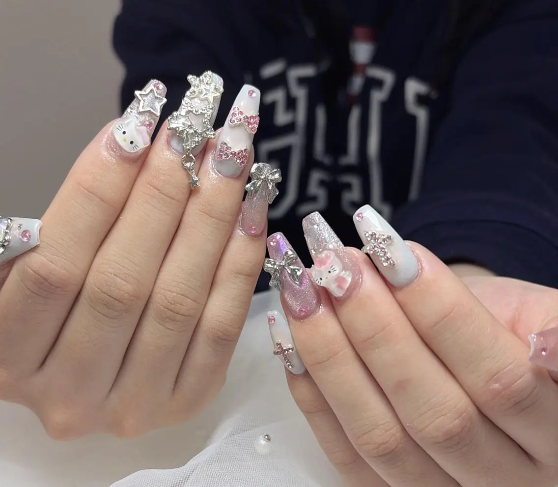 ネイル ハンドネイル Luna Nailsのネイルデザイン