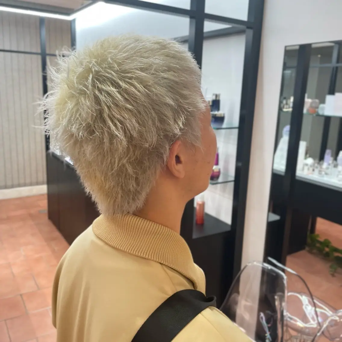 ショート メンズ カット ヘアカラー ⭐️韓国ブリーチ 顔周りカット⭐️のヘアスタイル