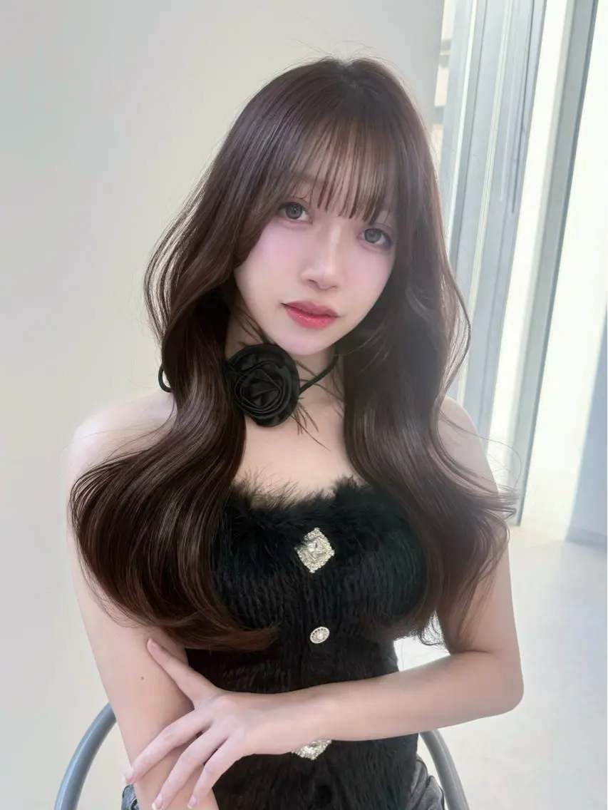 ロング カラー ブラウンカラー チョコレートブラウン くびれヘア 韓国風ヘア カット ヘアカラー トリートメント 韓国ヘア×艶髪🎀 池袋/Rina🩶のヘアスタイル