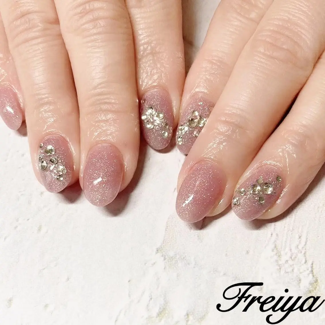 ネイル FREIYA マツエク、ネイルのマツエク・マツパデザイン