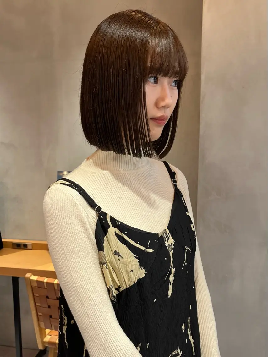 ミディアム カラー カット ヘアカラー トリートメント 縮毛矯正ボブ&顔まわ レイヤー♡TOMOEのヘアスタイル