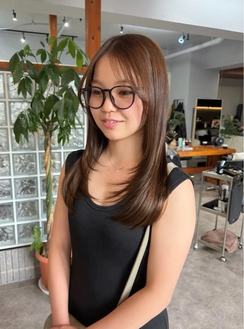 【1日1名限定 レイヤースタイルのみ】カット+ケアカラー+艶トリートメントの写真