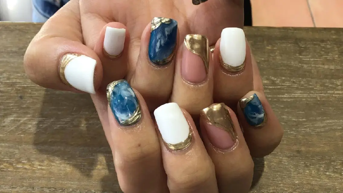 ネイル 持ち込み ニュアンスネイル 八木 香澄のネイルデザイン