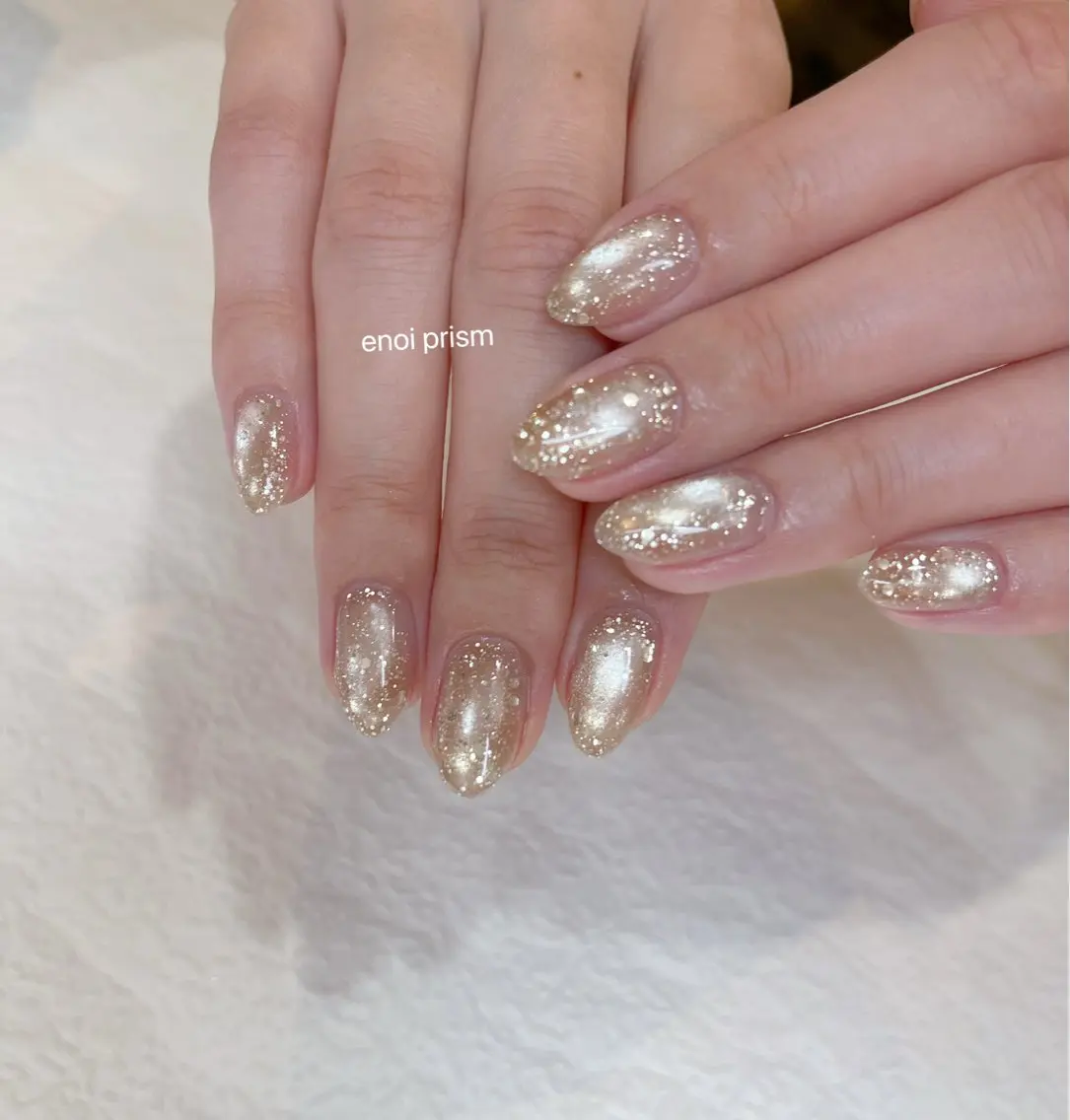 【enoi】 prism、jewel マグネットネイルの写真
