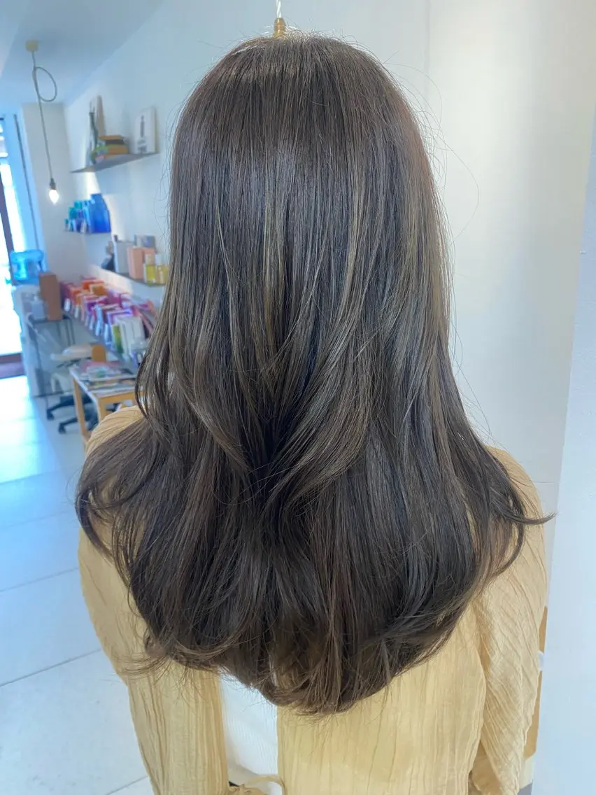 セミロング カラー ヘアカラー 安永 涼のヘアスタイル