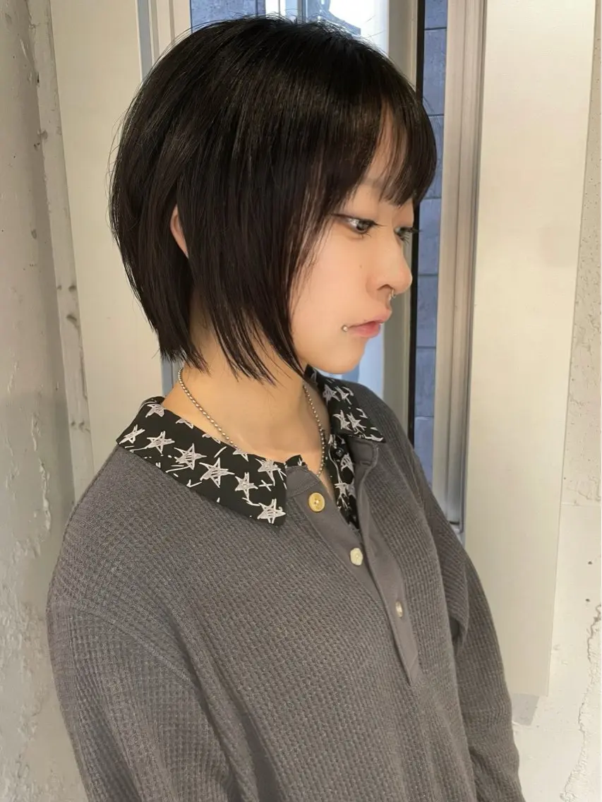 ショート ボブレイヤー ボブ レイヤーカット ショートヘア 抜け感ショートボブ/ レイヤーkoukiのヘアスタイル