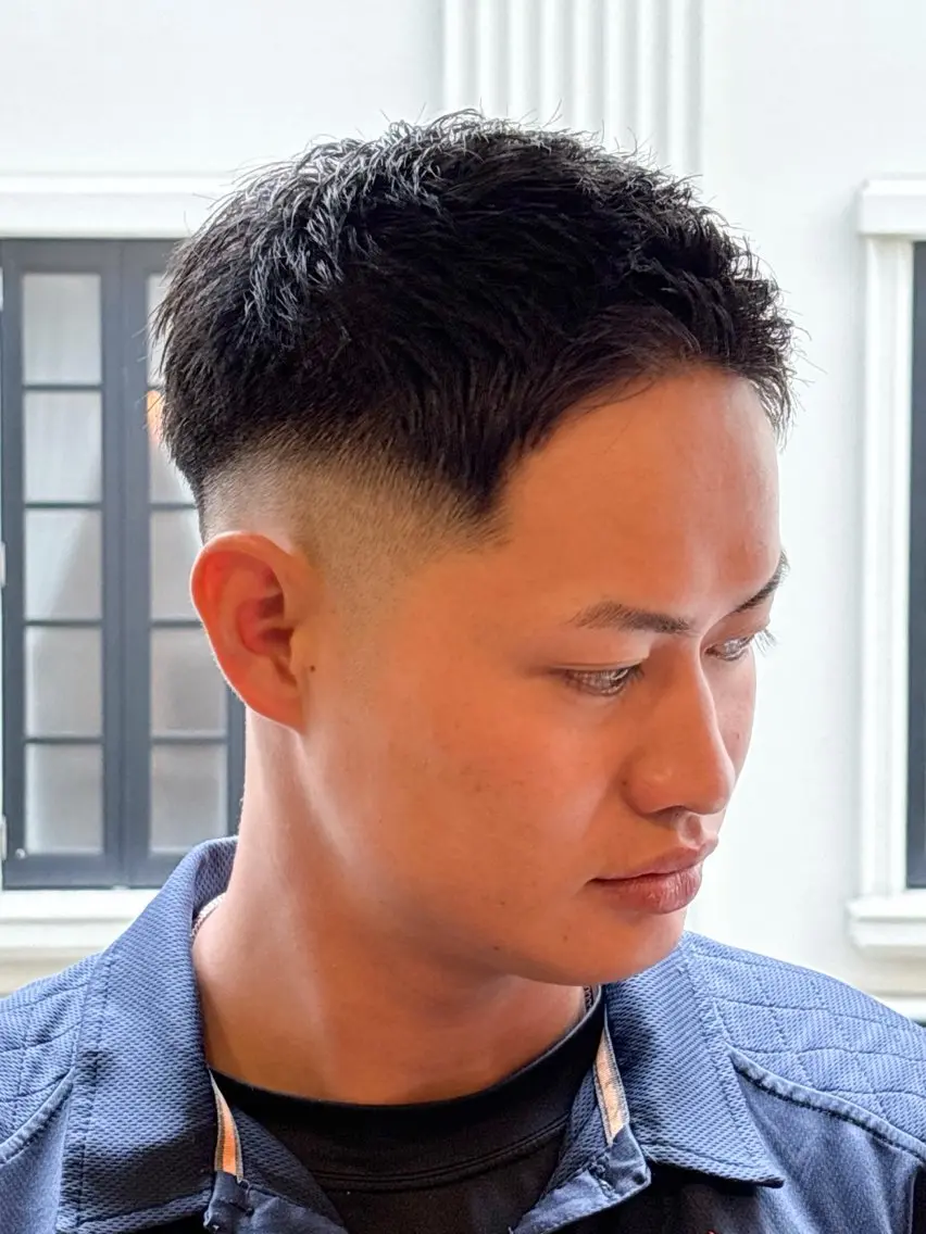 ショート メンズ アップバング カット 三宮メンズカット ヨシイッキのヘアスタイル