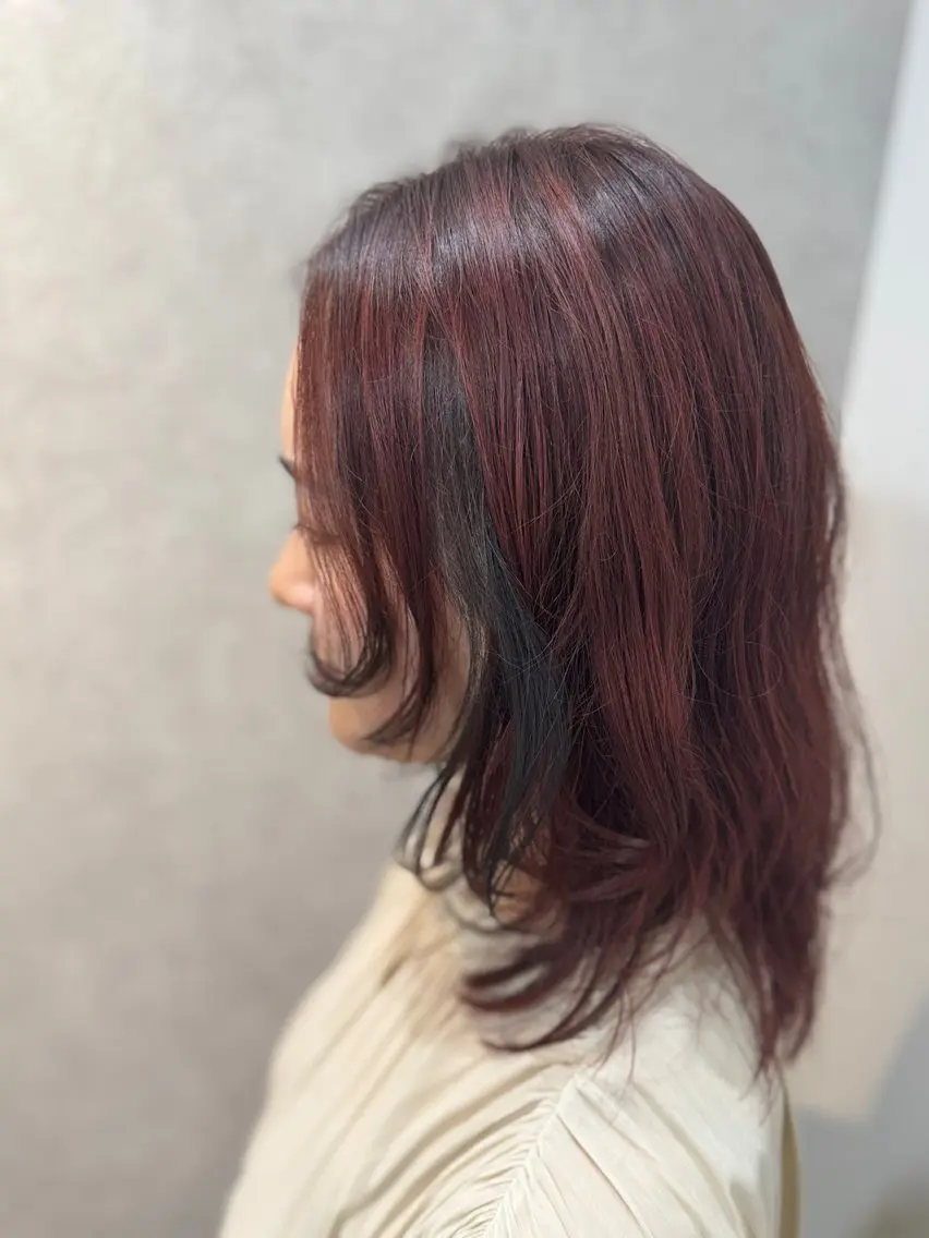 ロング カラー 大塚 しおりのヘアスタイル