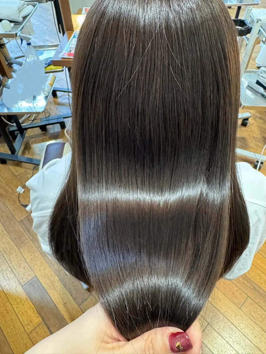 ロング 小平 琳のヘアスタイル