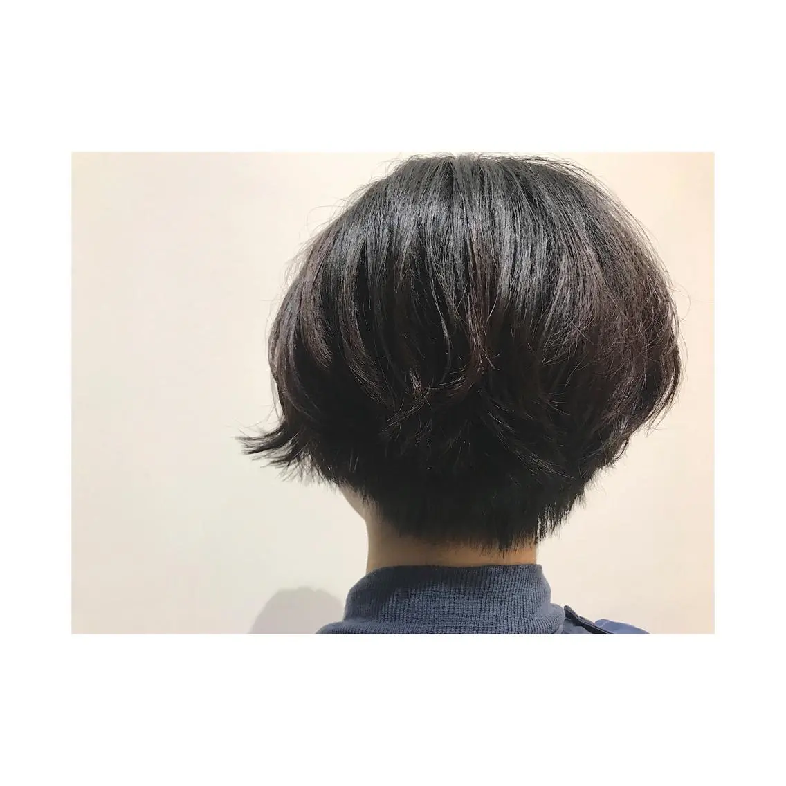 ショート くるくるパーマ aikoのヘアスタイル