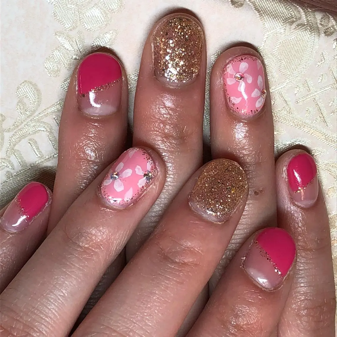 ネイル フラワーネイル フレンチネイル 斜めフレンチ KIREIE NAILSのネイルデザイン