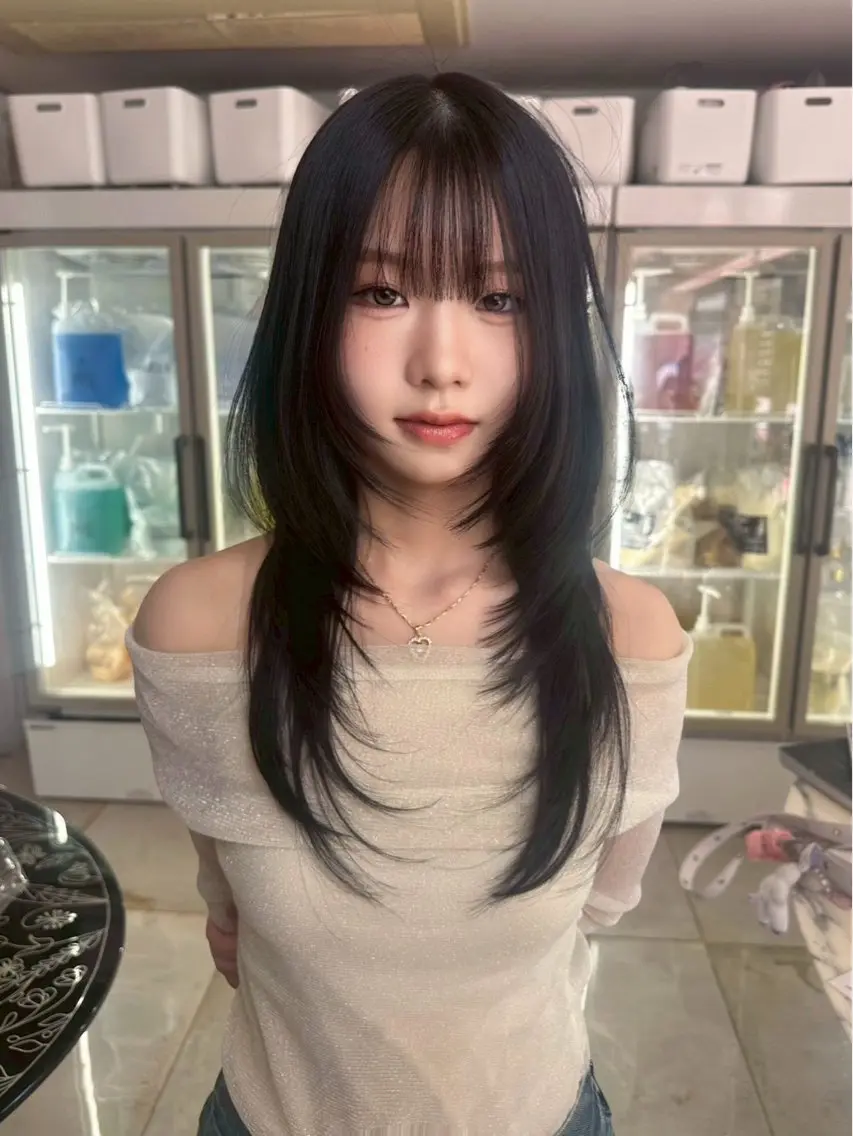 セミロング カット ヘアカラー トリートメント ‎🤍髪質改善‎🤍 レイヤーカット‎🤍のヘアスタイル