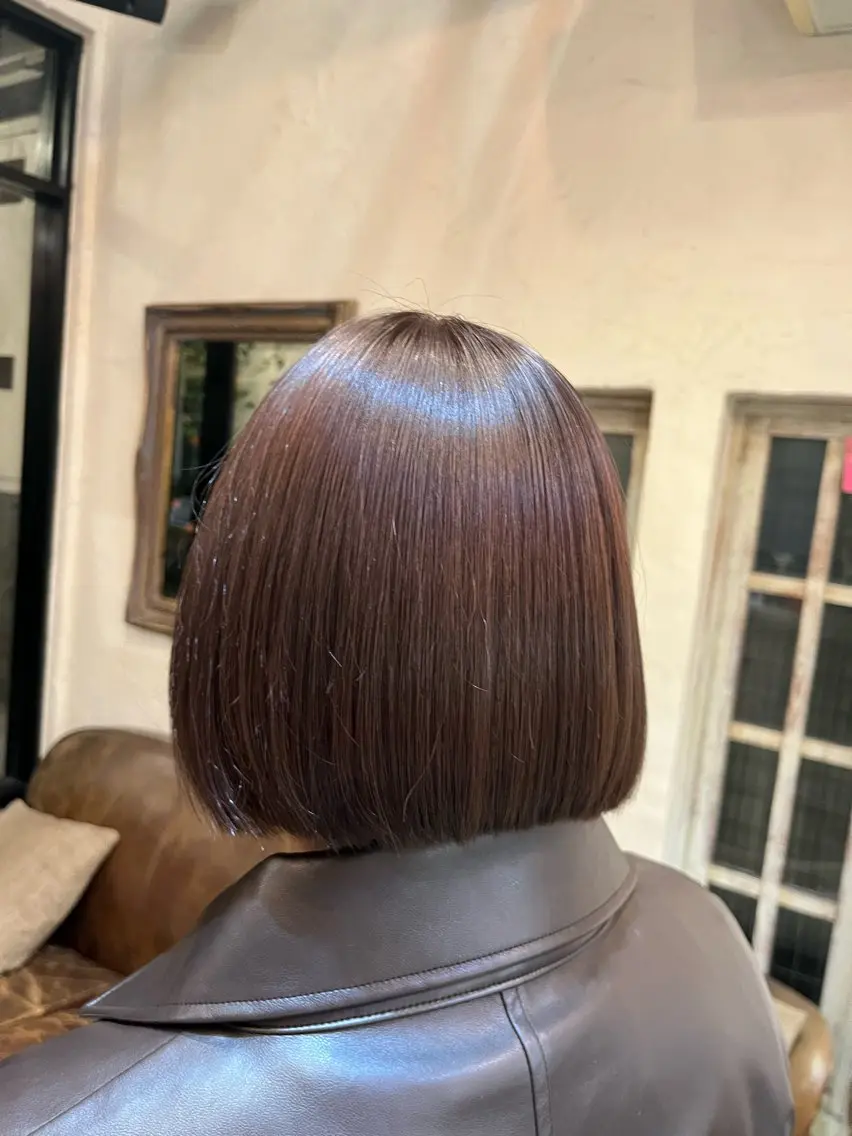 カラー 小山 奈津のヘアスタイル