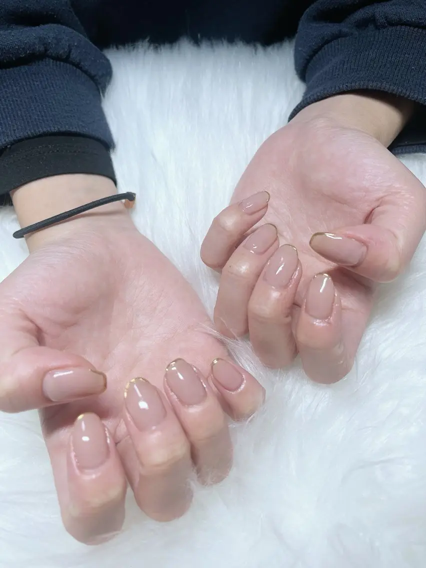 ネイル ミラーネイル レイレア ネイルルームのネイルデザイン
