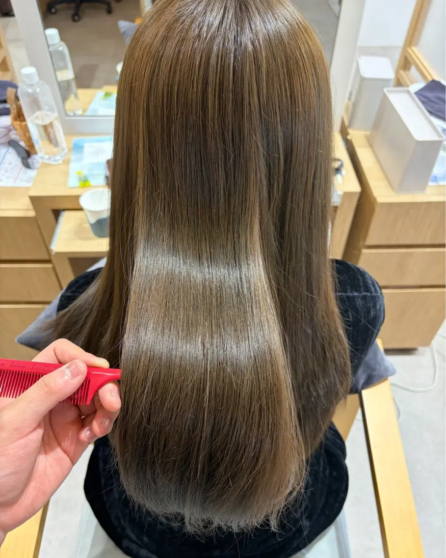 ロング ヘアカラー トリートメント カラーモデル募集中 🍀 上地 虹奈のヘアスタイル