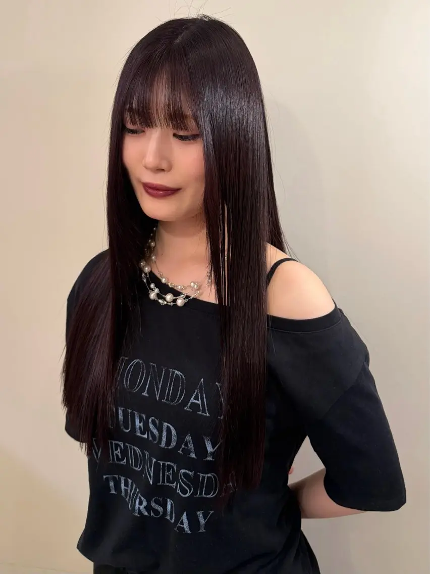 カラー ヘアカラー トリートメント ピエドプール NINAのヘアスタイル