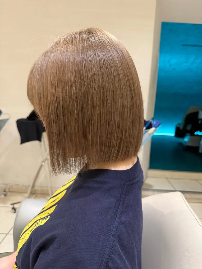 ミディアム カット ヘアカラー 松下仁美 /ボブ顔周りレイヤーのヘアスタイル