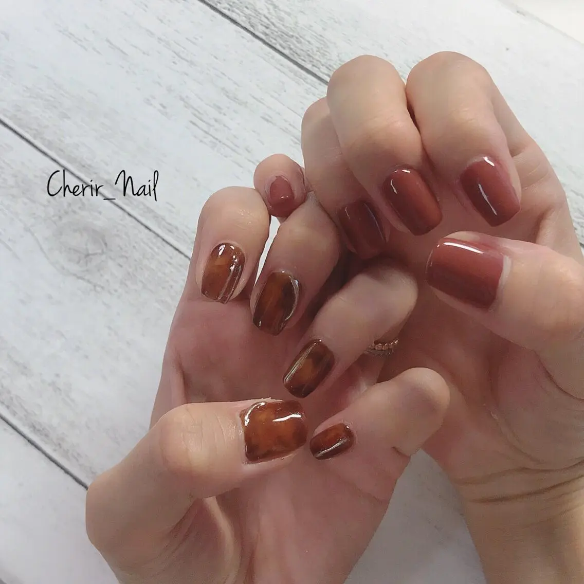 ネイル アートネイル べっ甲ネイル ブラウン 大理石ネイル(マーブル) ニュアンスネイル Cherirnail kaoriのネイルデザイン