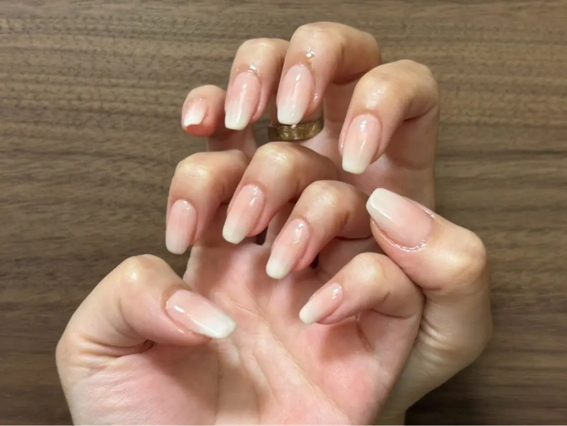 ネイル ピンク ホワイト ハンドネイル cutstudiog .saekoのネイルデザイン