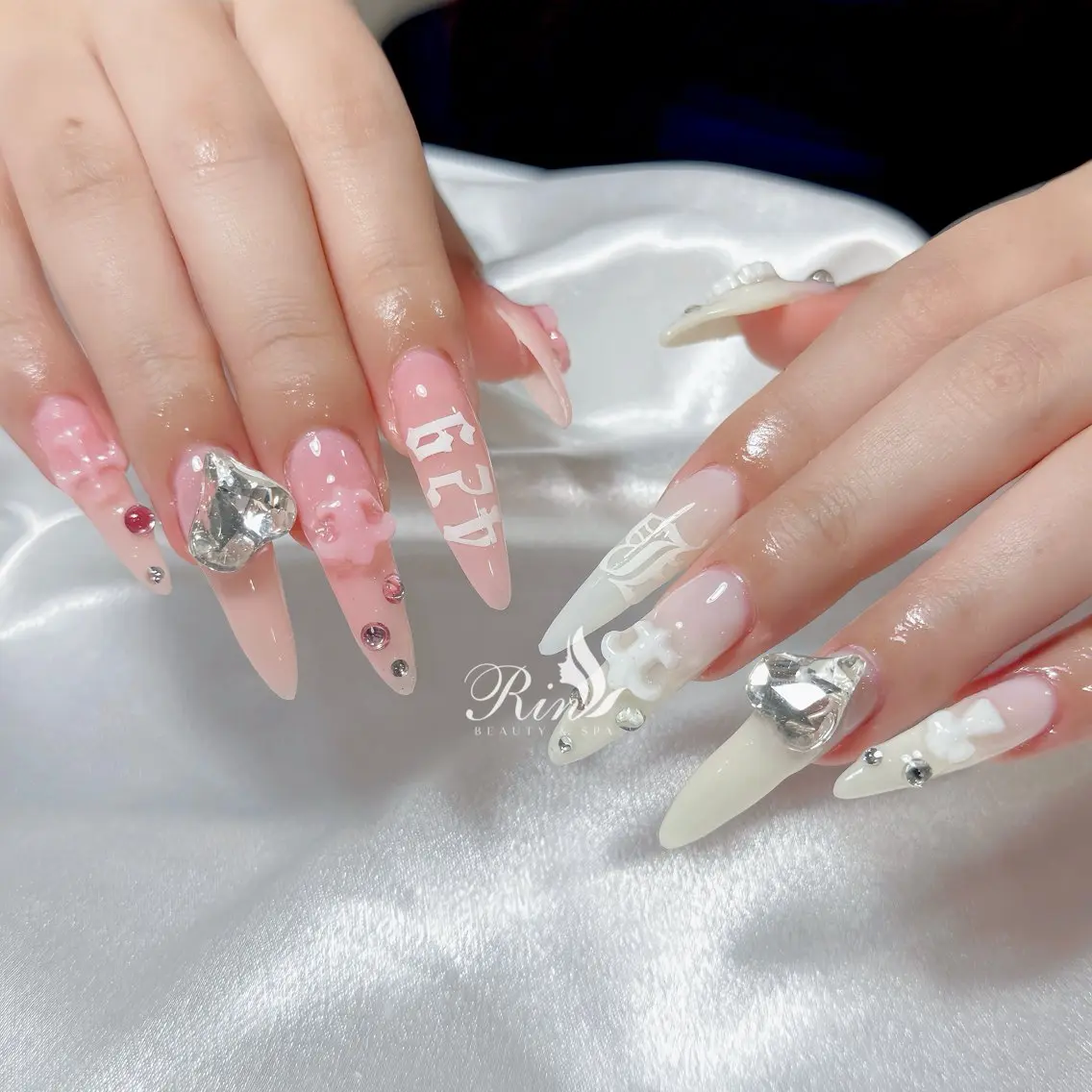 ネイル アートネイル 長さ出し ガーリー 韓国ネイル 持ち込み Rin Nail 新大久保店のネイルデザイン