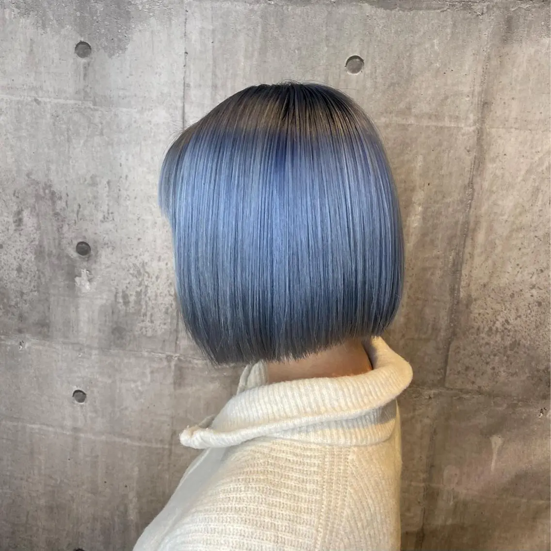 ショート SHIN レイヤーカットのヘアスタイル