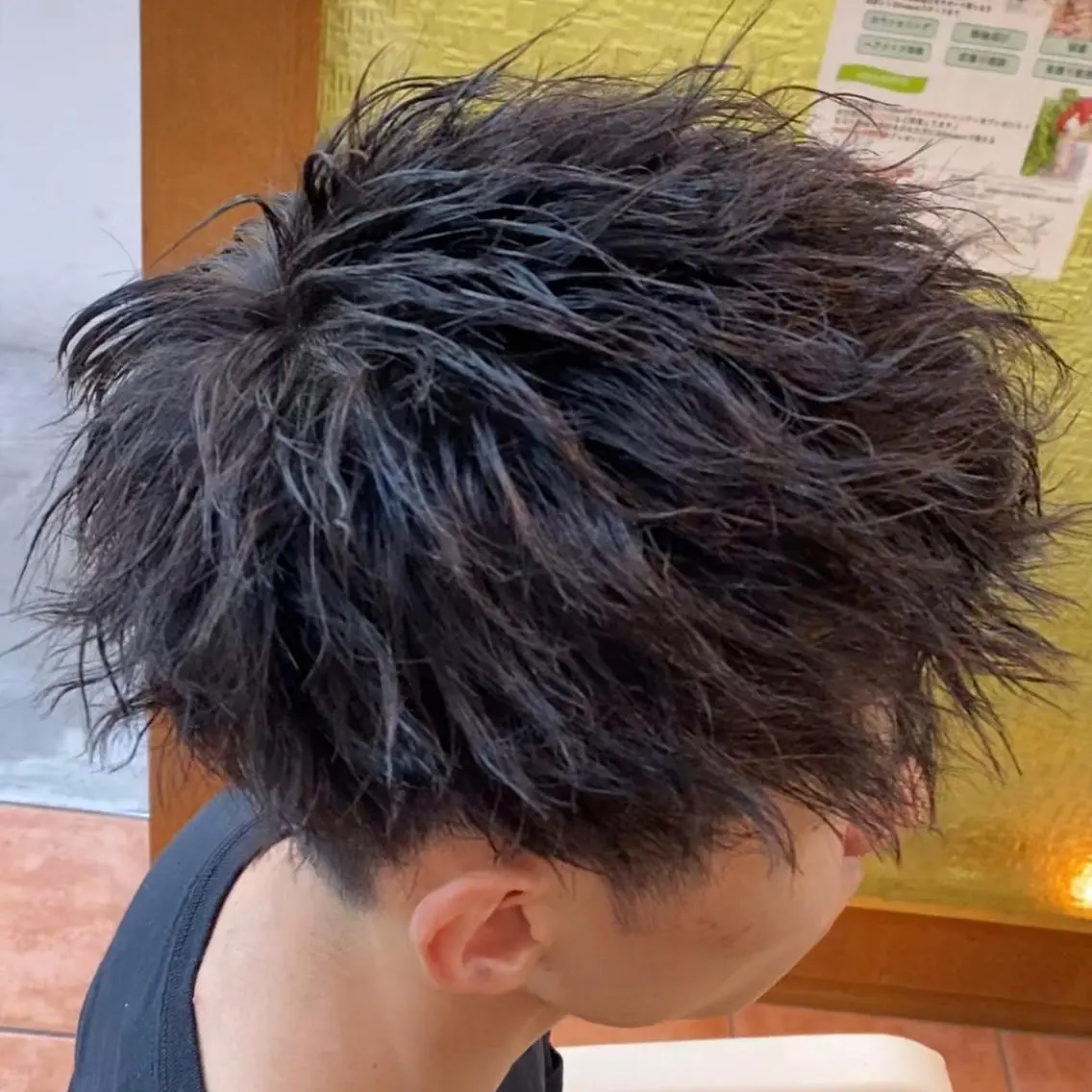 ショート パーマ メンズ メンズパーマ メンズツイストパーマ ツイストパーマ カット ヘアカラー ヘッドスパ メンズ/韓国レイヤー /透明感カラー那須野のヘアスタイル