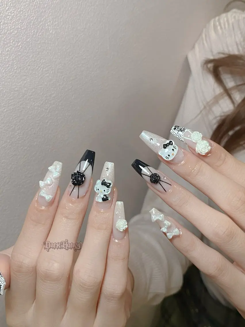 ネイル ハンドネイル Dark honey スカルプ専門原宿店のネイルデザイン