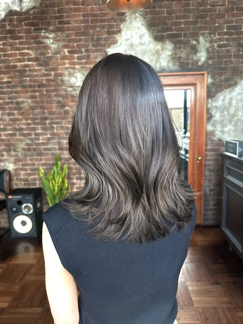 ミディアム カラー カット ヘアカラー トリートメント ヘッドスパ 韓国レイヤー✨ yasuko銀座のヘアスタイル