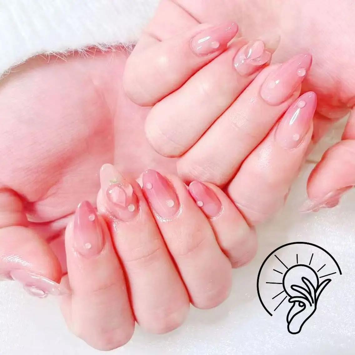 ネイル チークネイル 長さ出し フラワーネイル フレンチネイル ガーリー sun nail池袋 モデル募集のネイルデザイン