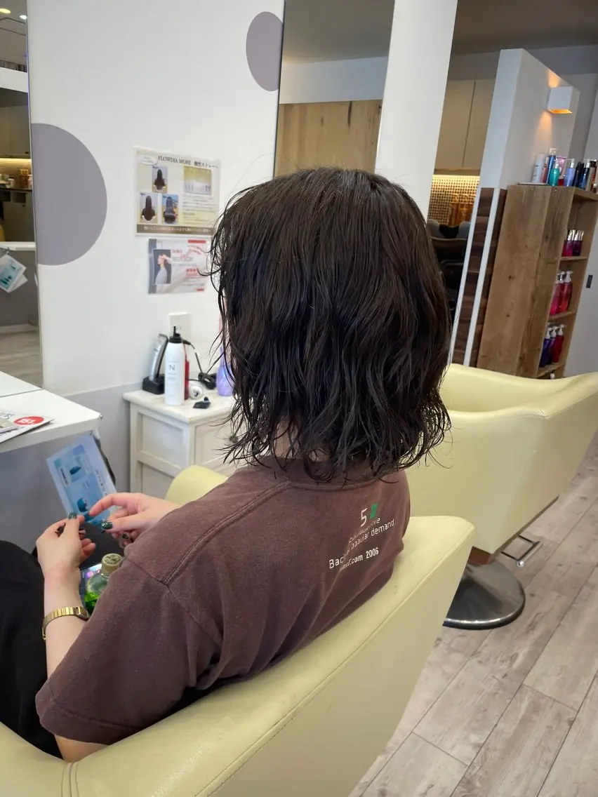 カラー ベージュカラー ブラウンカラー オリーブベージュ 赤池 輝のヘアスタイル