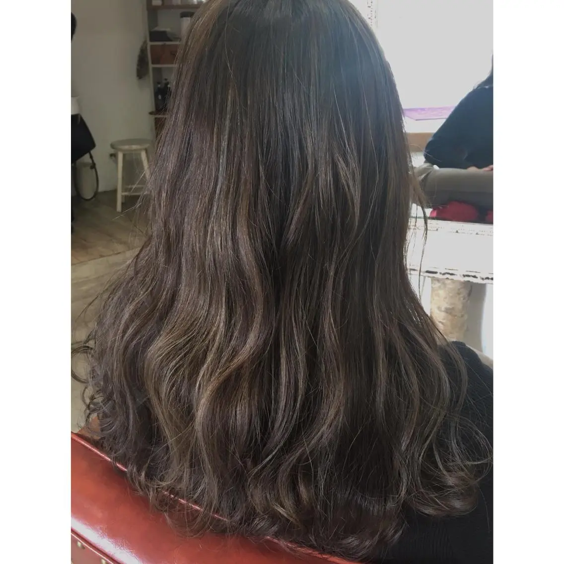 ロング カラー 透明感カラー fio マナミのヘアスタイル