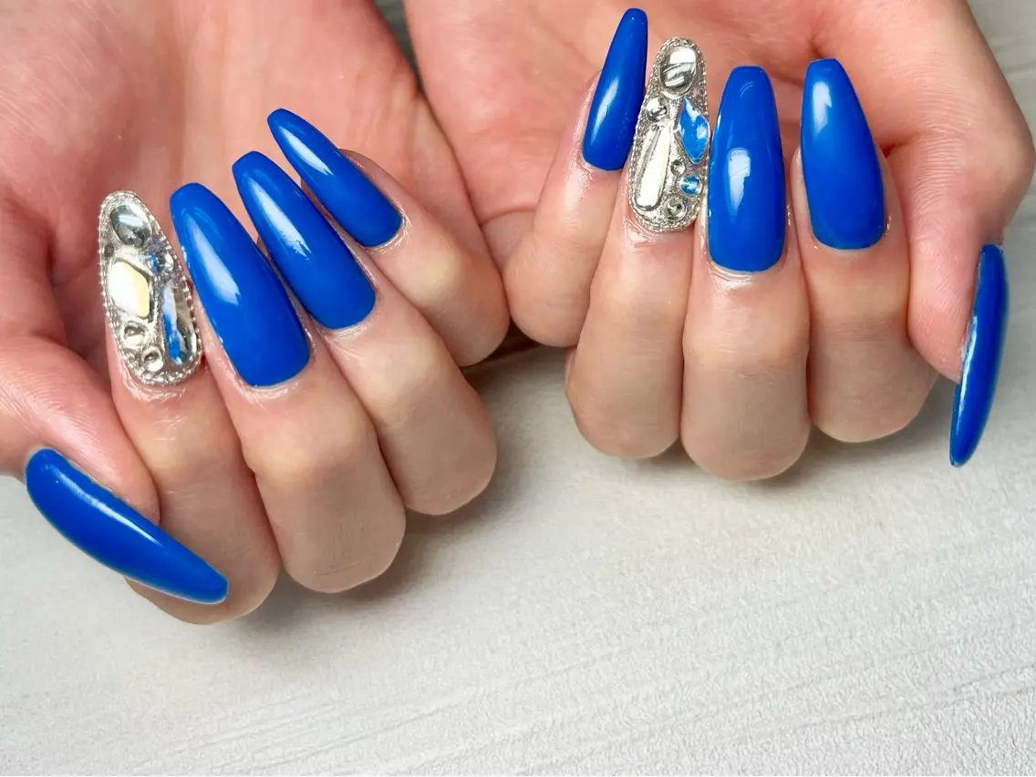 ネイル ハンドネイル Queennail 北堀江Yumiのネイルデザイン