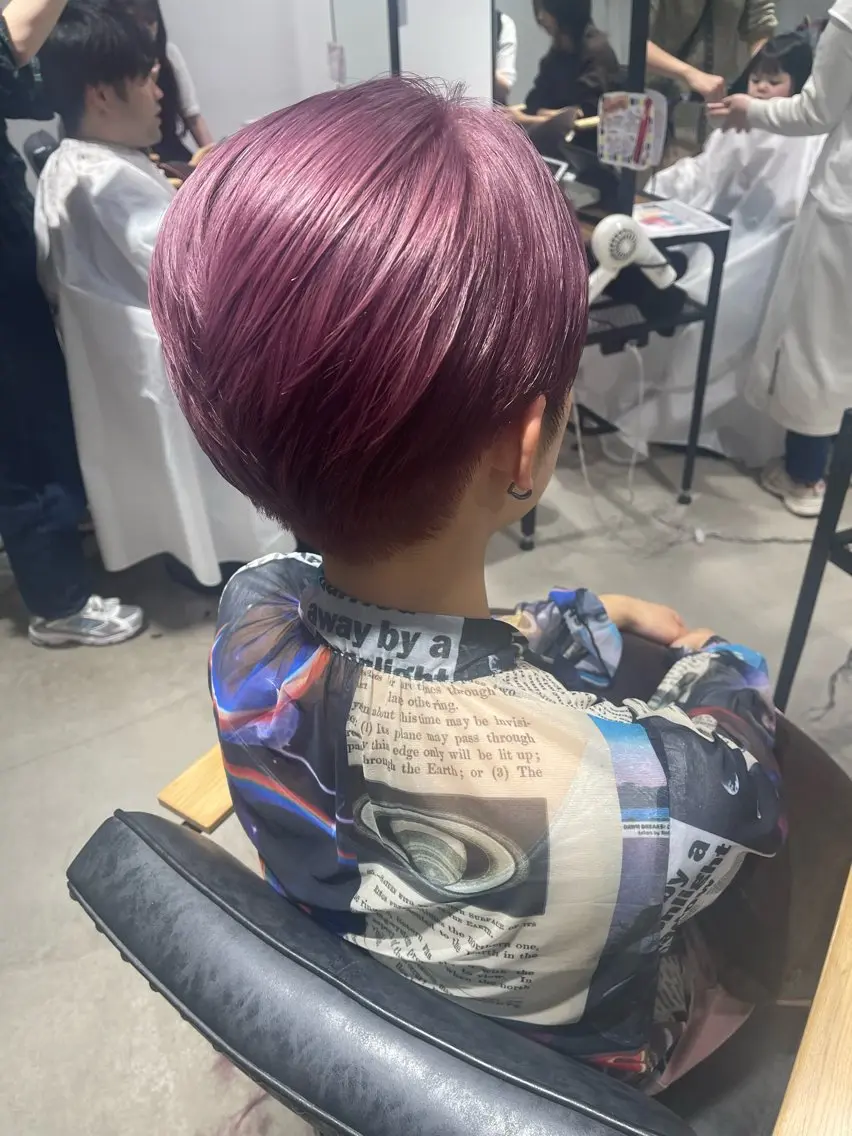ショート カラー CARICIA 渡邉 祐南のヘアスタイル