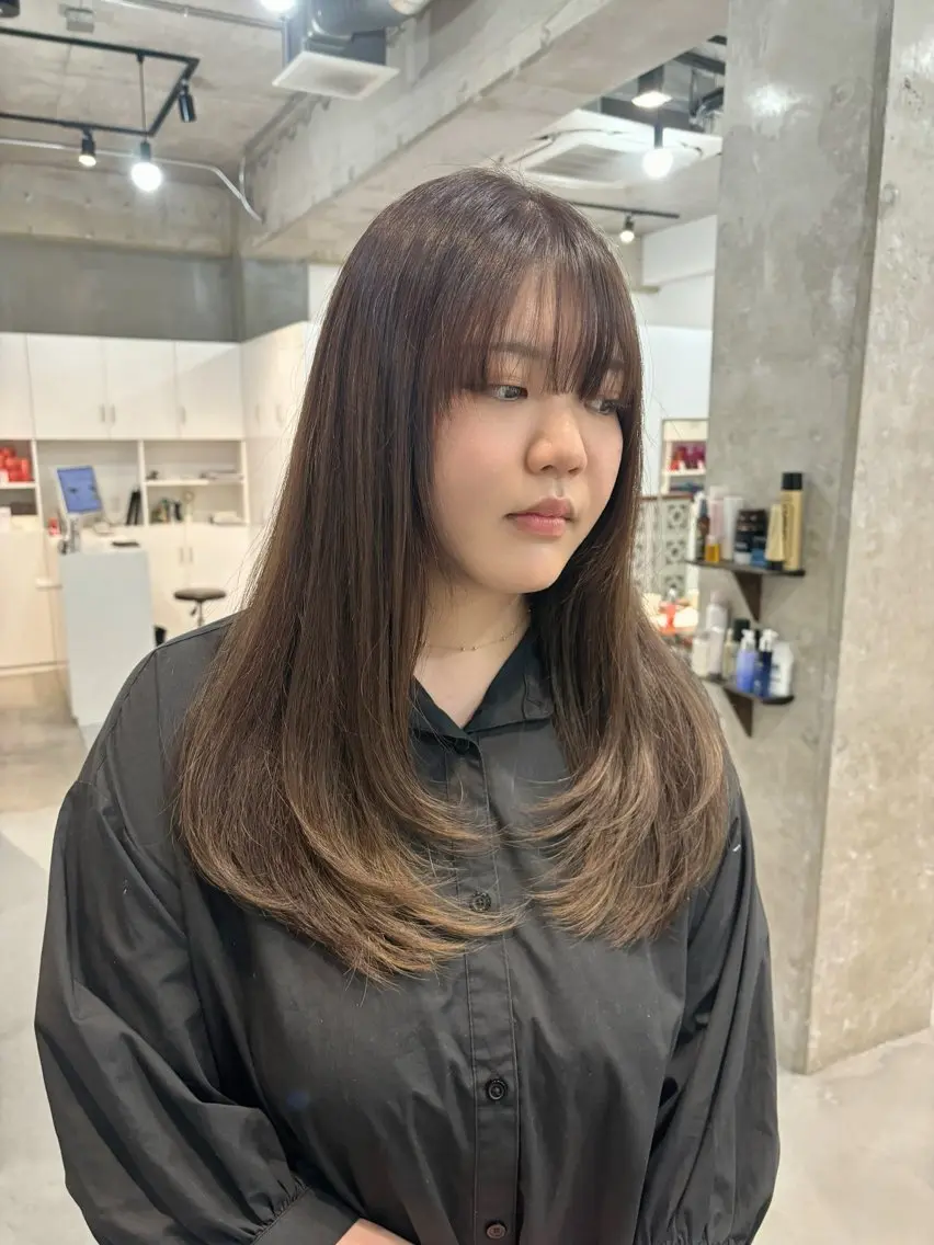 ロング 顔周りカット レイヤーカット カット カイリ /レイヤーカットのヘアスタイル