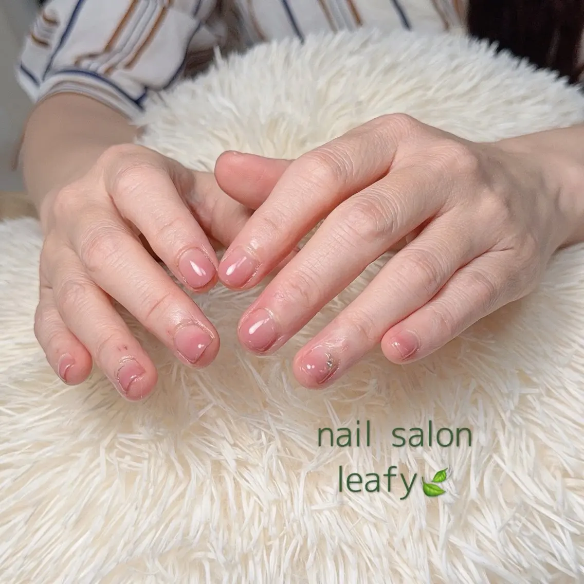 ネイル シンプルネイル ネイルサロン leafyのネイルデザイン