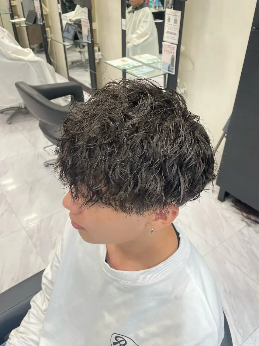 ショート パーマ メンズ マッシュ メンズパーマ ツイストスパイラルパーマ デート スパイラルパーマ 🍒KUMAGAI 🍒のヘアスタイル
