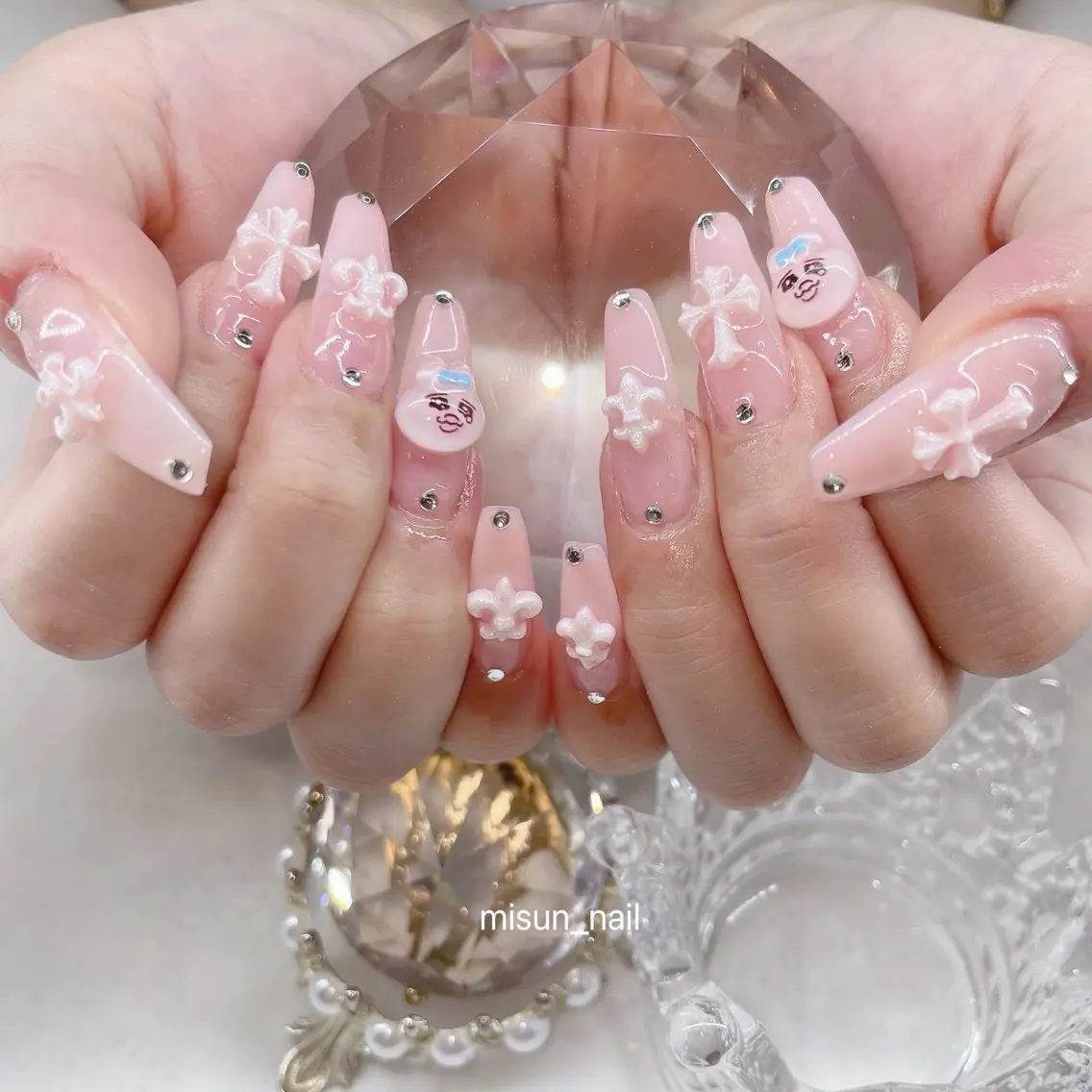 ネイル アートネイル オーロラネイル チークネイル 長さ出し フラッシュネイル misun_ nailのネイルデザイン