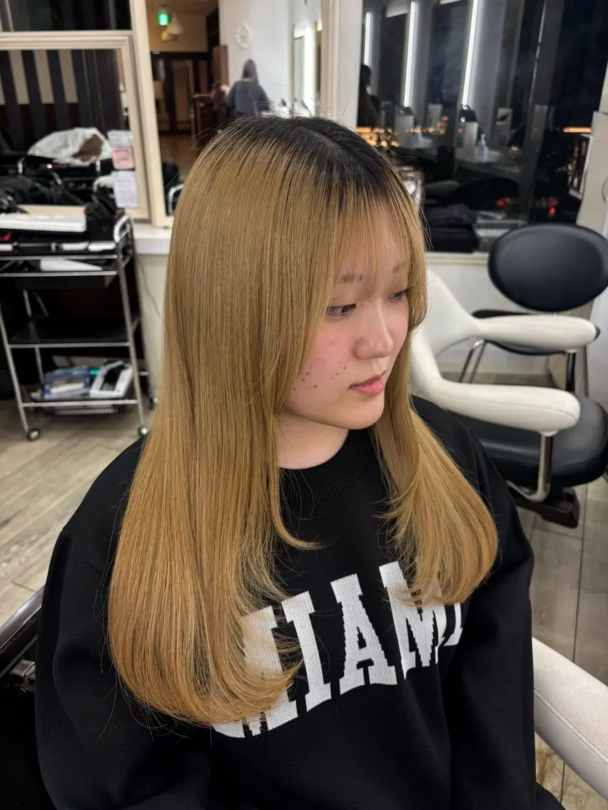 ロング カット さとう さくらのヘアスタイル