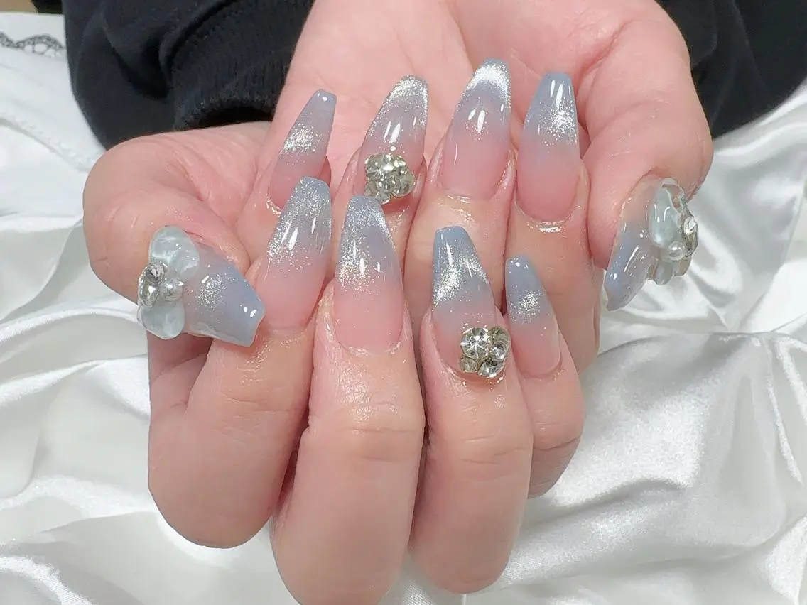 ネイル C ✨Mのネイルデザイン