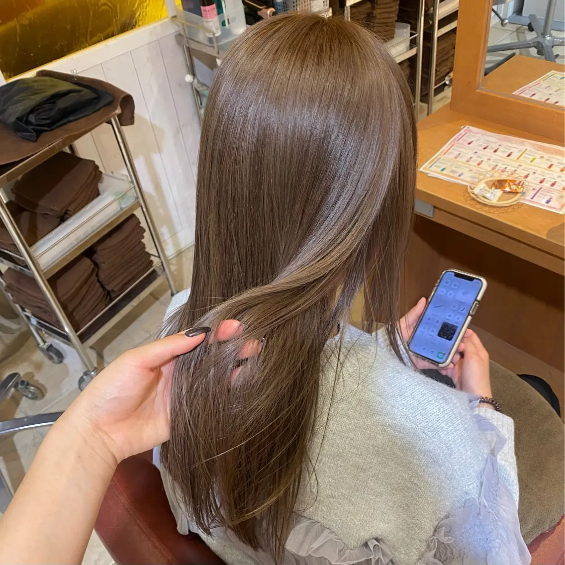 ロング カラー ブリーチ ブラウンカラー カット ヘアカラー トリートメント 🍀ブリーチ/艶カラ ー🍀 コイケのヘアスタイル
